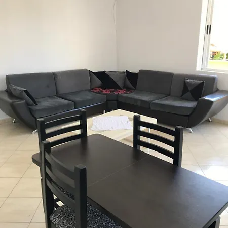 In Apartament Përmet